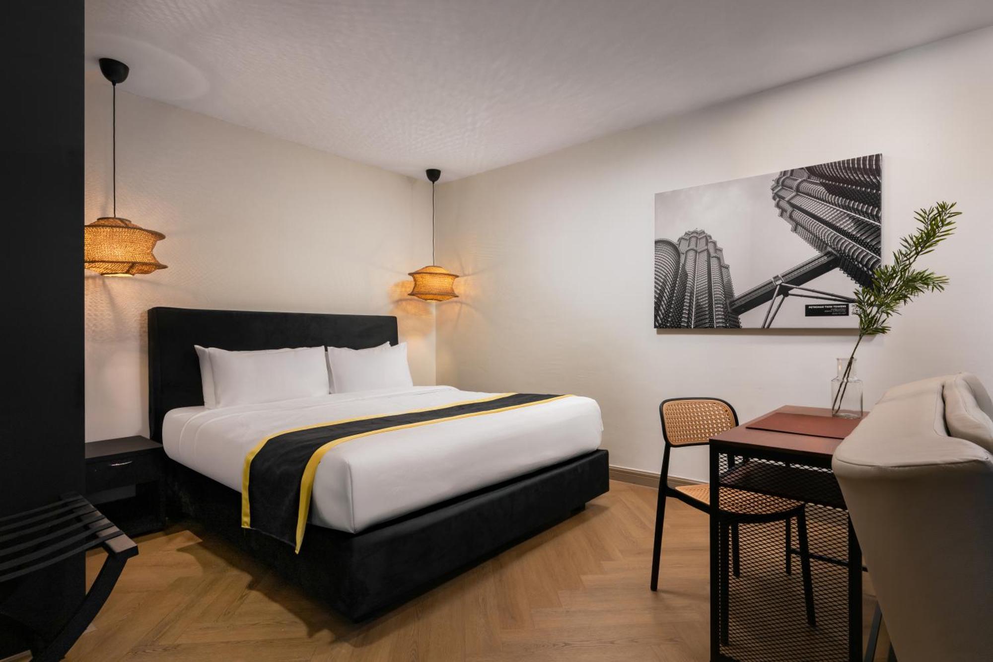 Royce Suite